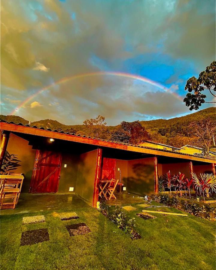 Rancho Do Paioleiro - Suites เซาเบนโตโดซาปูไค ภายนอก รูปภาพ